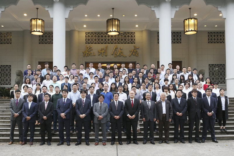 会社２０周年式典